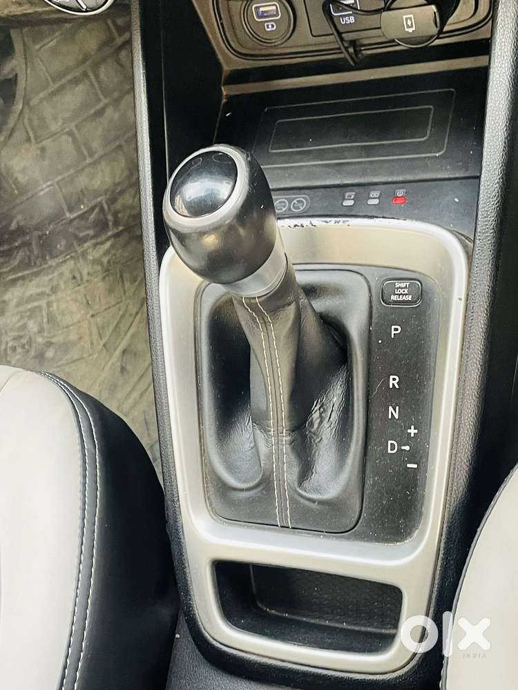 Hyundai Venue Sx Plus Turbo Dct, 2019, Petrol