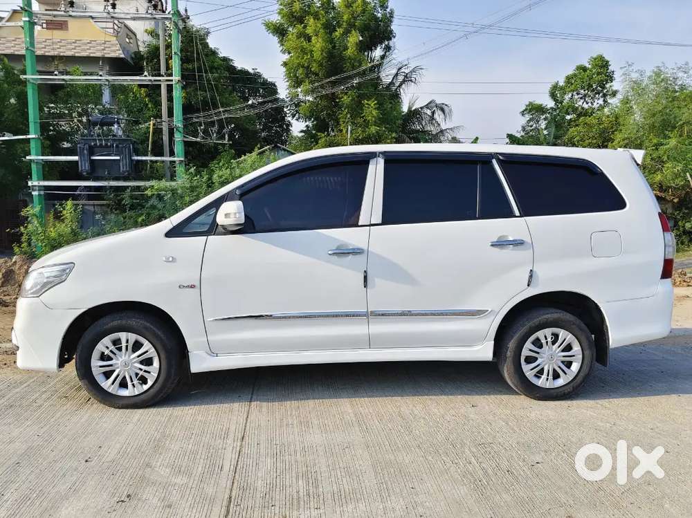 Toyota Innova 2.5 Gx 2012 White