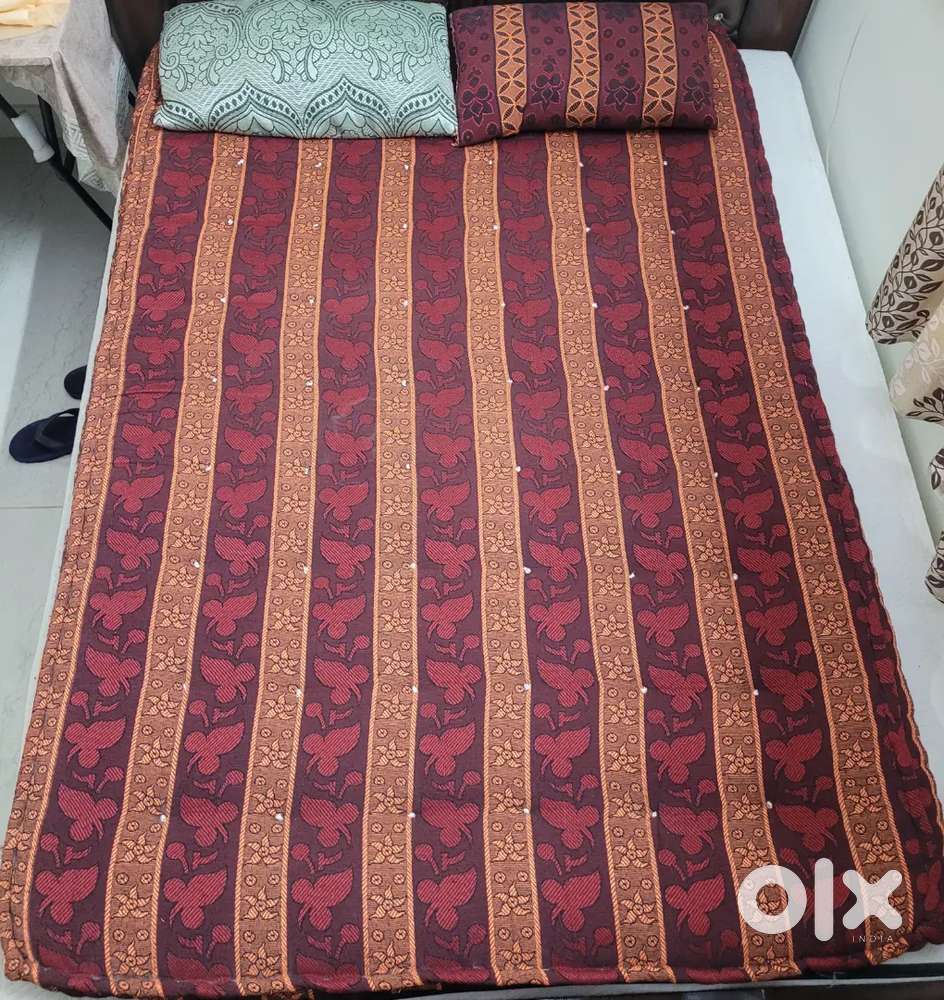Cotton Mattress(gadda) with 2 pillows