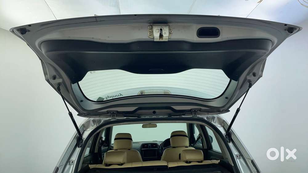 Maruti Suzuki Vitara Brezza 1.5 Zxi At, 2022, Petrol