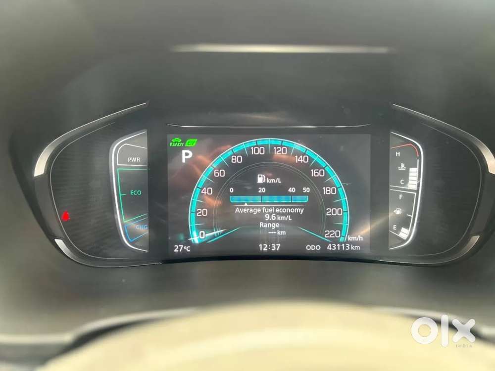 Maruti Suzuki Grand Vitara 1.5 Alpha Plus Intelligent Hybrid Ecvt, 2..