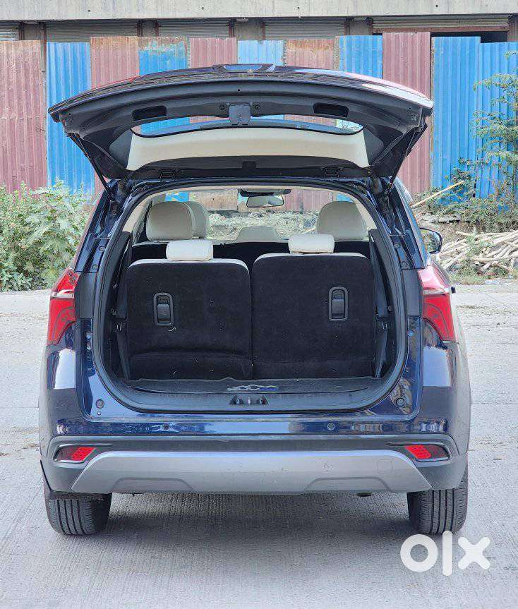 Mahindra Xuv700 2.2 Ax 7 Diesel At Str, 2023, Diesel