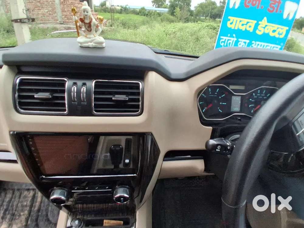 Mahindra Scorpio 2.2 S 2023