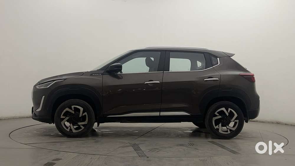 Nissan Magnite 1.0 Xv Premium Turbo Cvt, 2023, Petrol
