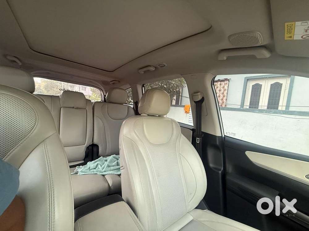 Mahindra Xuv700 2025 Diesel Well Maintained