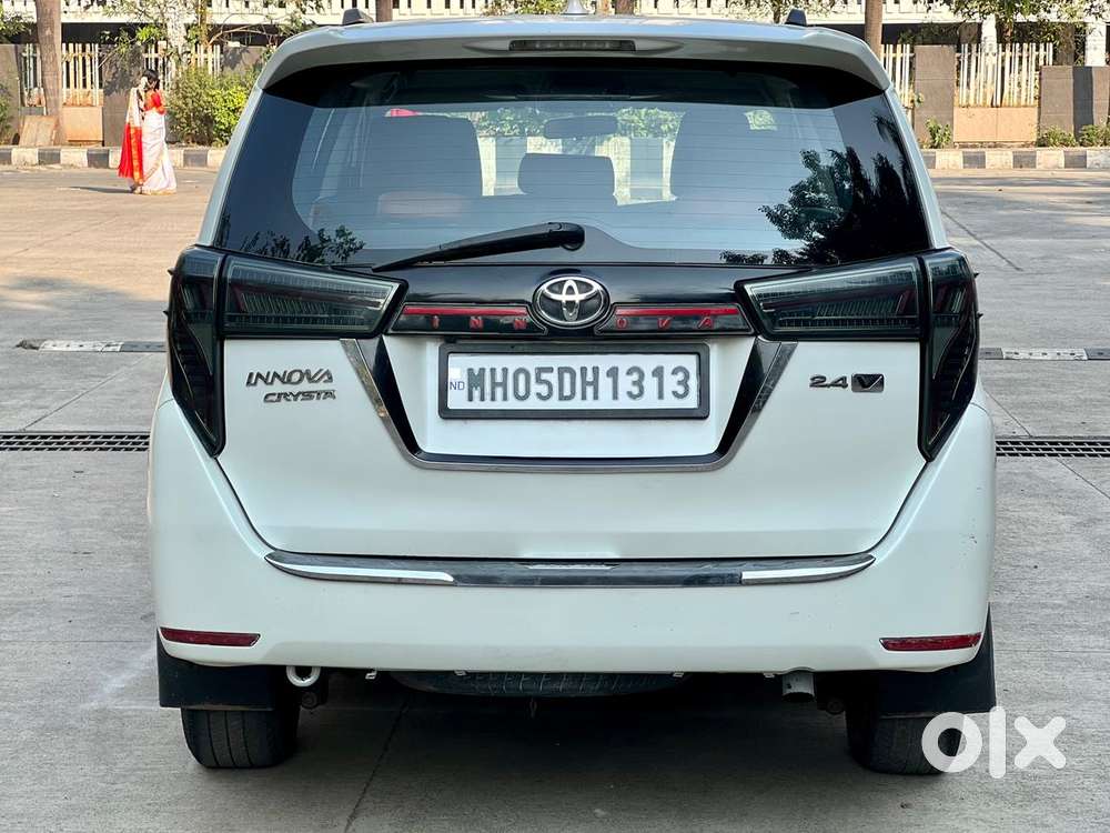 Toyota Innova Crysta 2.4 V 8 Str, 2017, Diesel