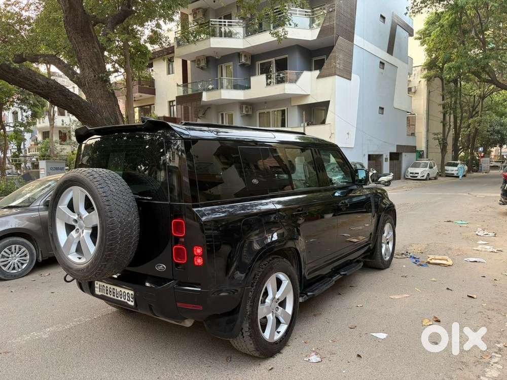 Land Rover Defender 2021