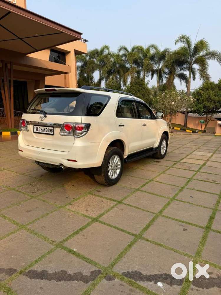Toyota Fortuner 2011-2016 4x2 Manual, 2014, Diesel