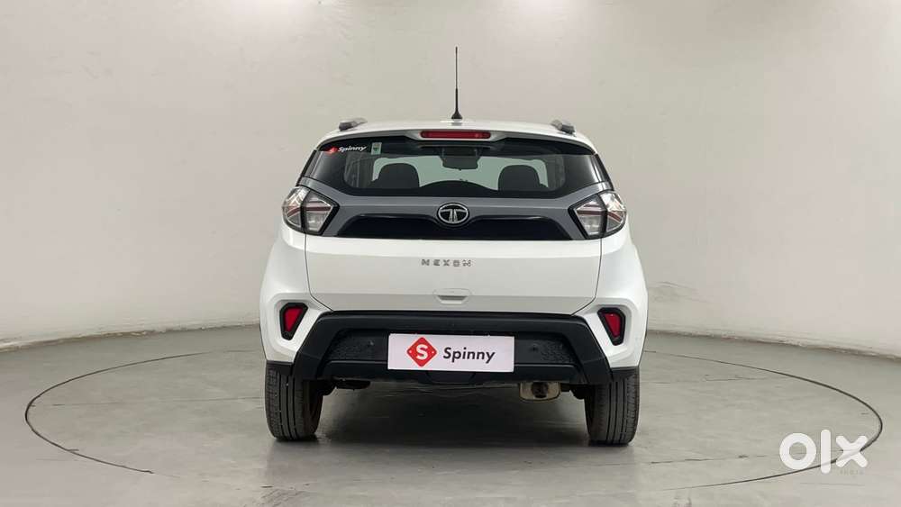 Tata Nexon 1.2 Revotron Xma Amt (s), 2022, Petrol