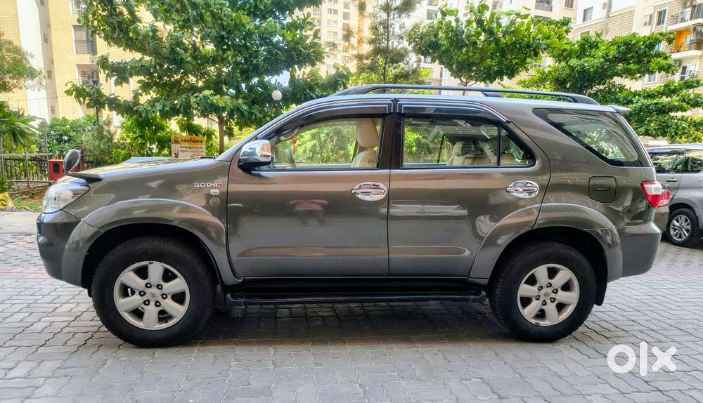 Toyota Fortuner 3.0 4x2 Mt, 2011, Diesel