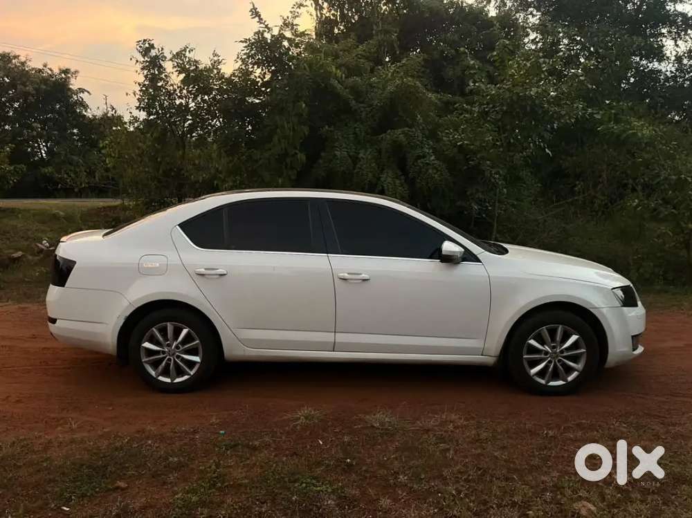 Skoda Octavia Elegance 2016 Automatic Petrol