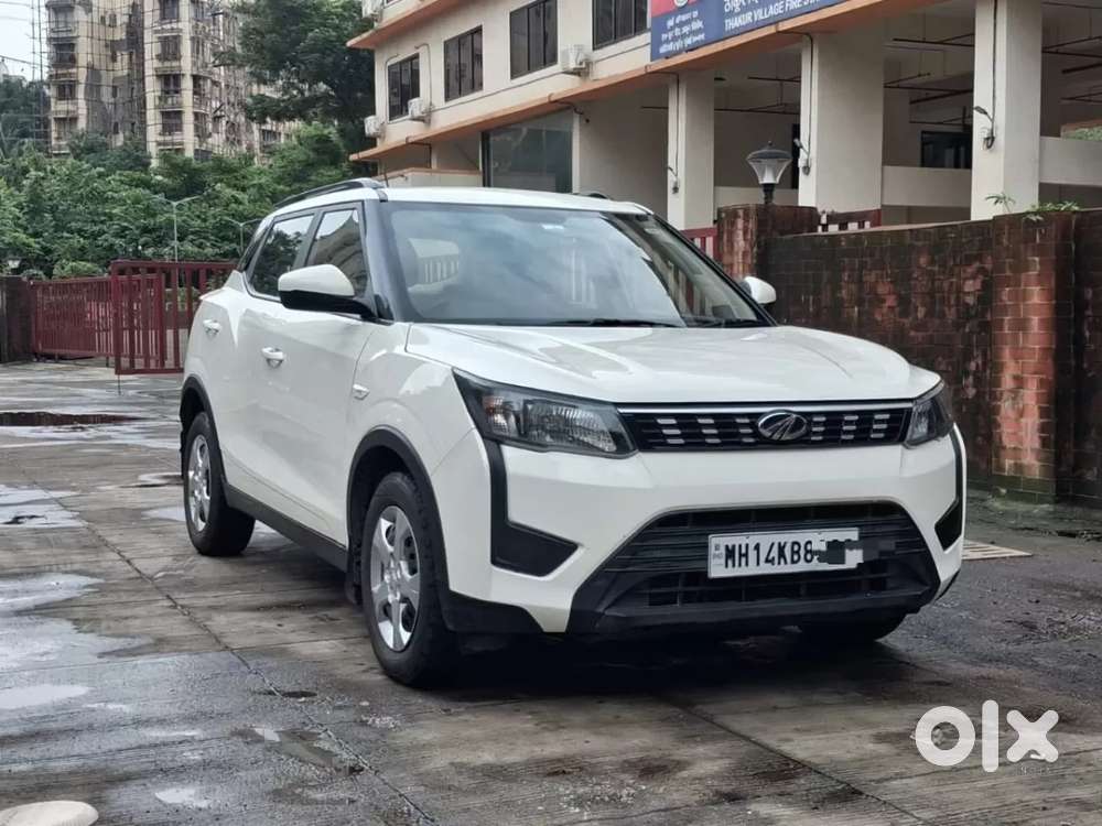 Mahindra Xuv300 1.2 W6 Amt Petrol, 2022, Petrol