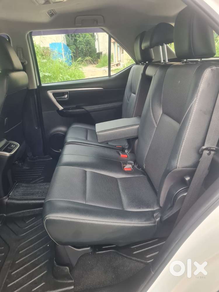 Toyota Fortuner 4x2 At 2.8 Diesel, 2023, Diesel