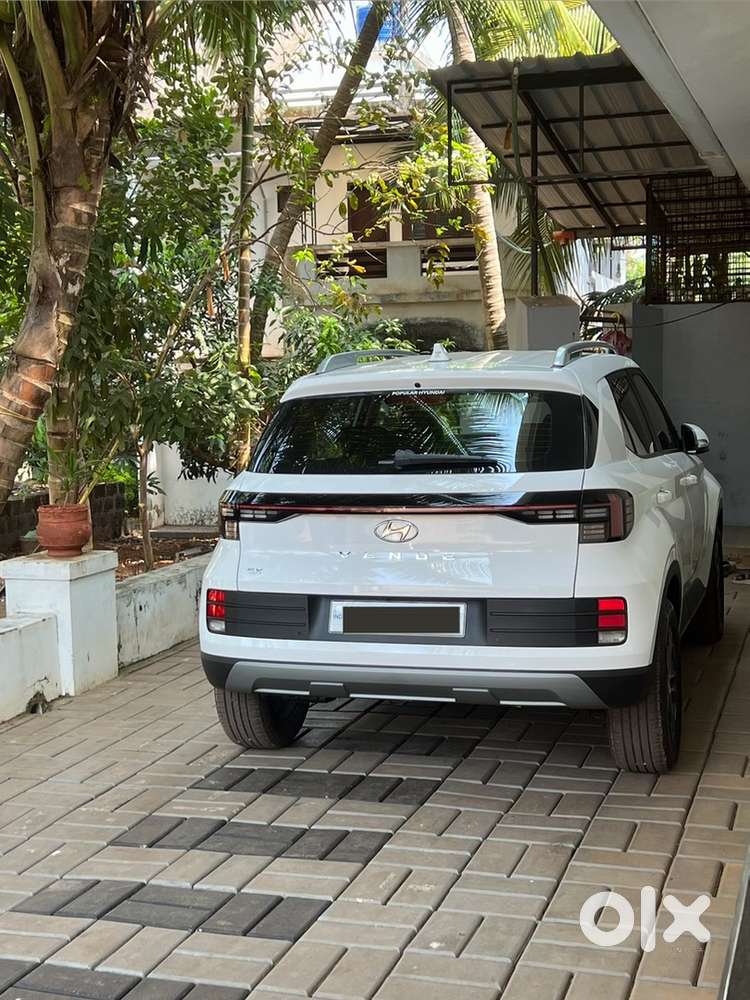 Hyundai Venue Diesel Manual 2024
