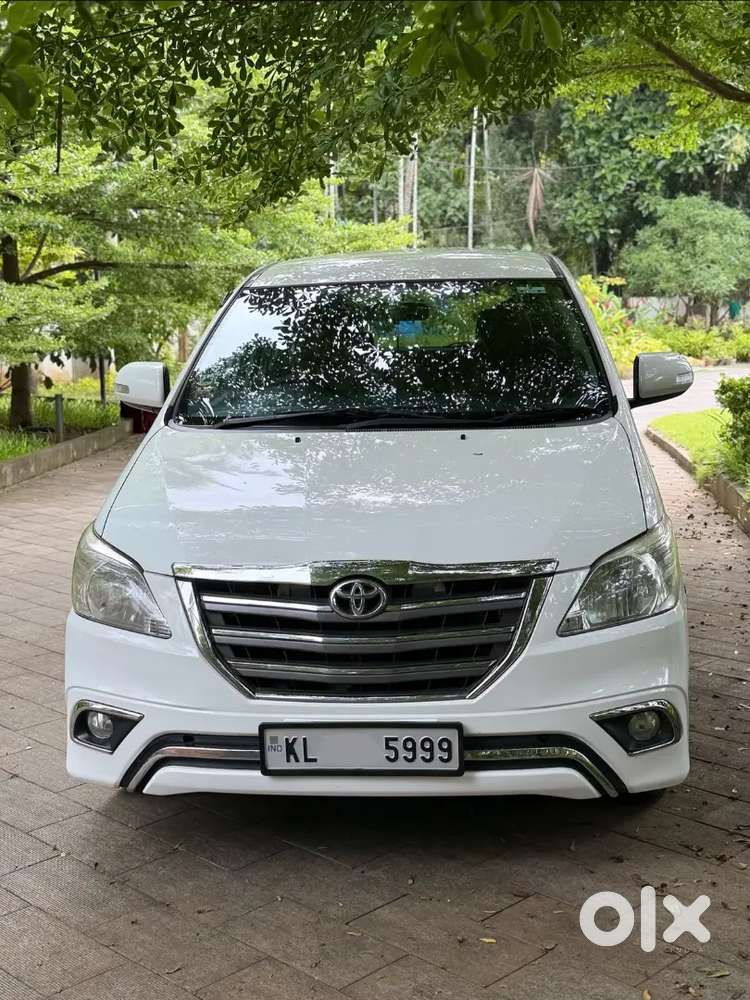Toyota Innova Diesel 2015