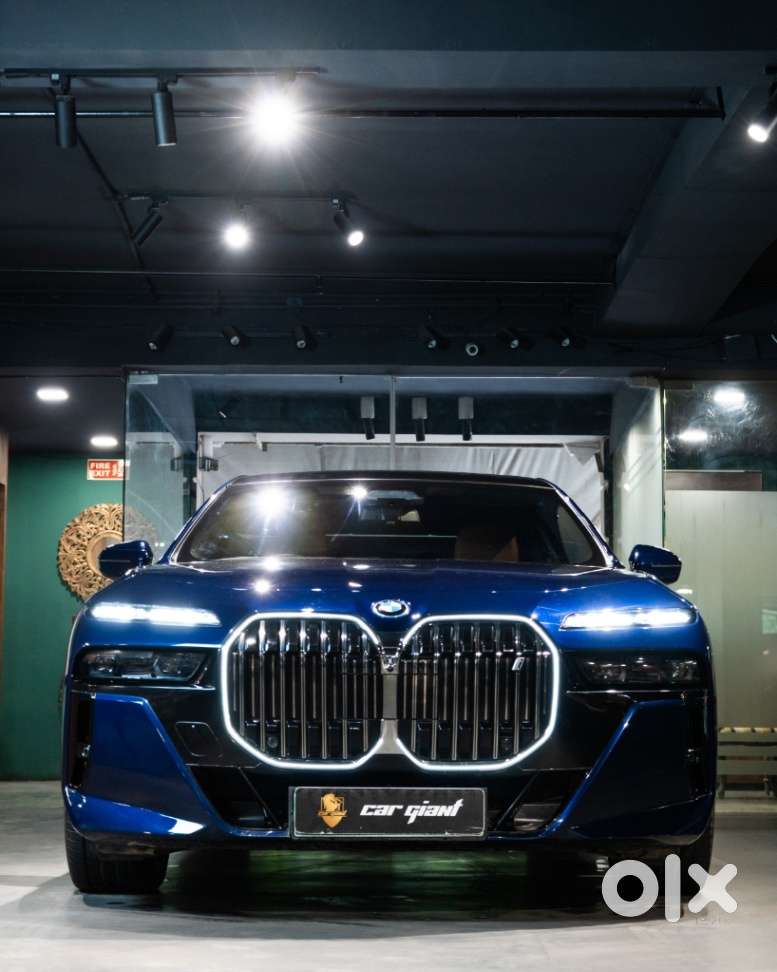 Bmw I7 Xdrive60, 2023, Electric