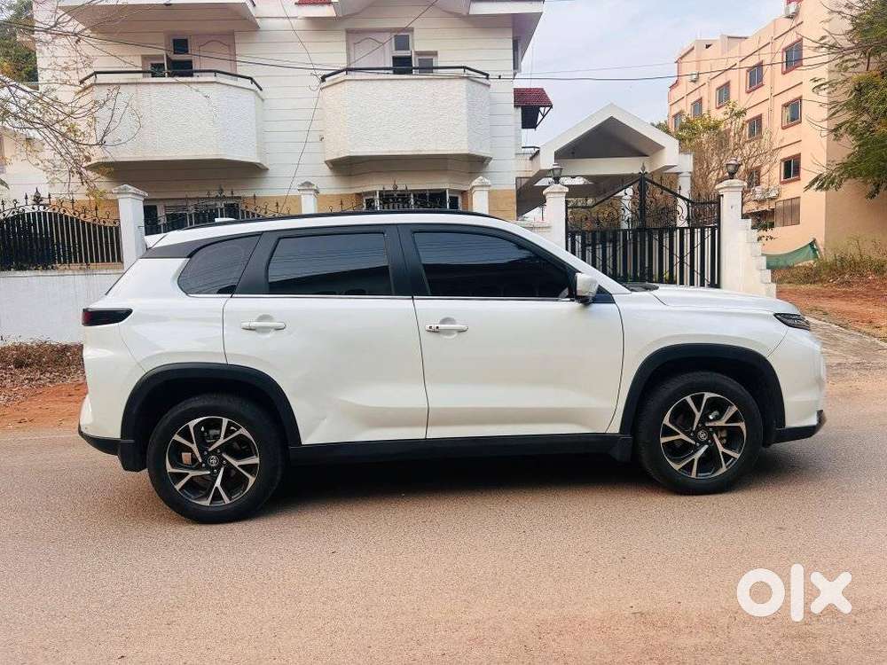 Toyota Urban Cruiser Hyryder 1.5 V Hybrid, 2024, Petrol