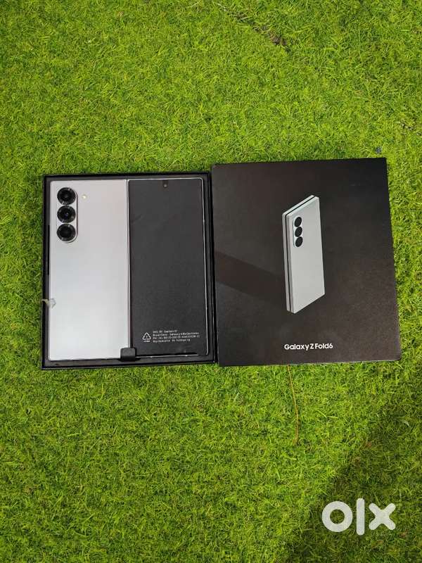 SAMSUNG GALAXY FOLD 6 256GB 1 YEAR OLD