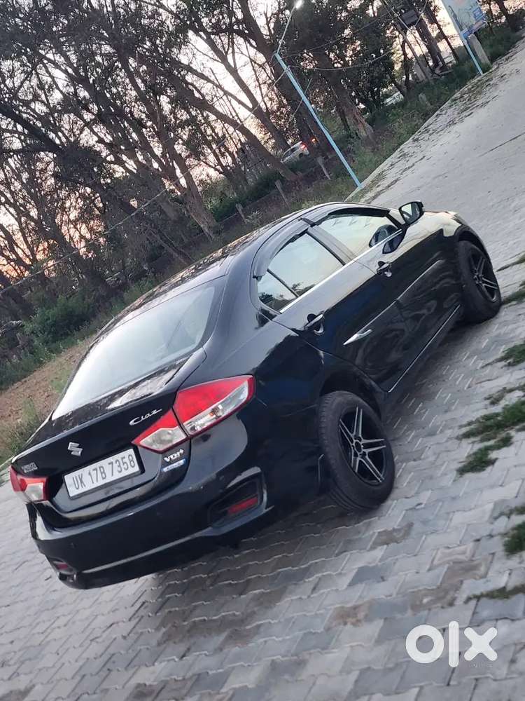 Maruti Suzuki Ciaz Vxi +
1st Owner 
Music System