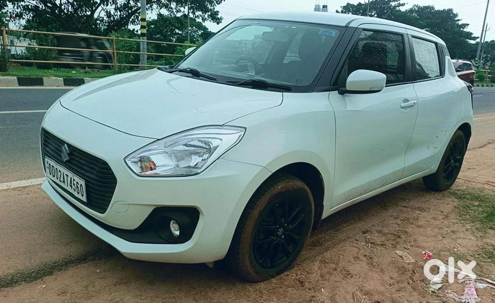 Maruti Suzuki Swift Zxi Plus Amt Dual Tone, 2018, Petrol