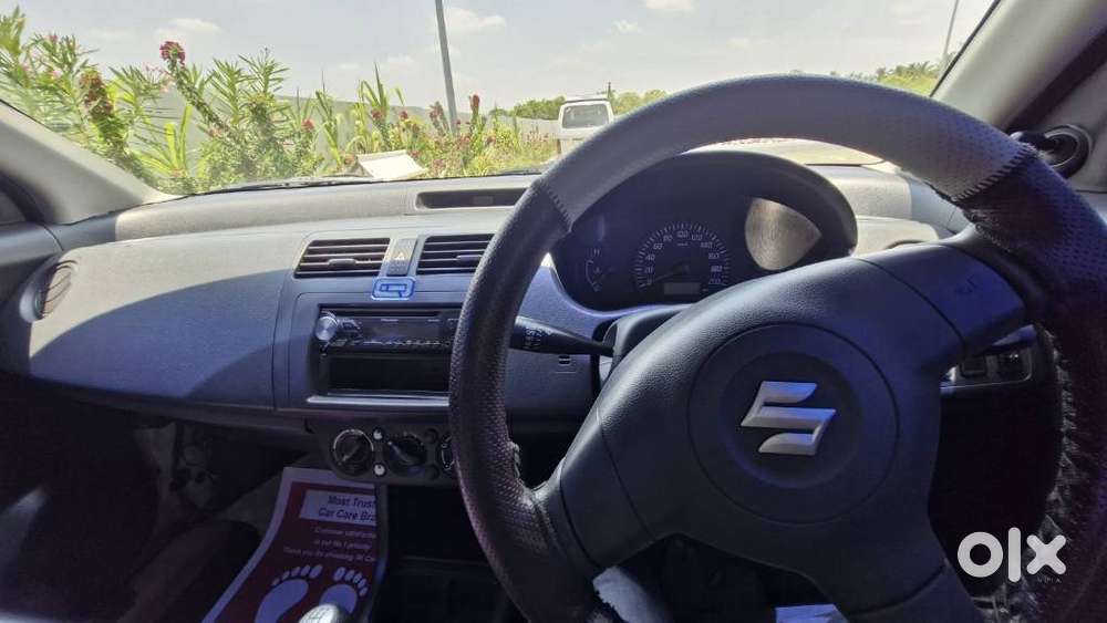 Maruti Suzuki Swift Dzire, 2010, Petrol