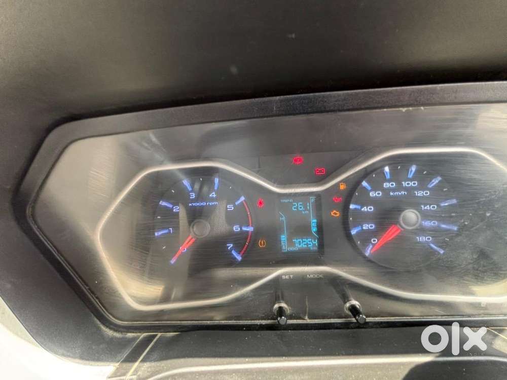 Mahindra Scorpio 2016 Diesel 70000 Km Driven Showroom Condtion