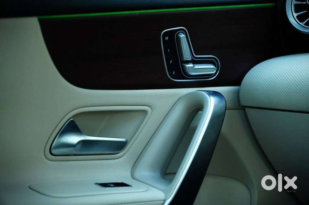 Mercedes-benz A-class Limousine 200, 2023, Petrol