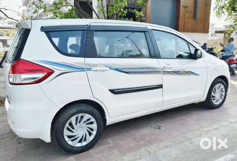 Maruti Suzuki Ertiga 2013