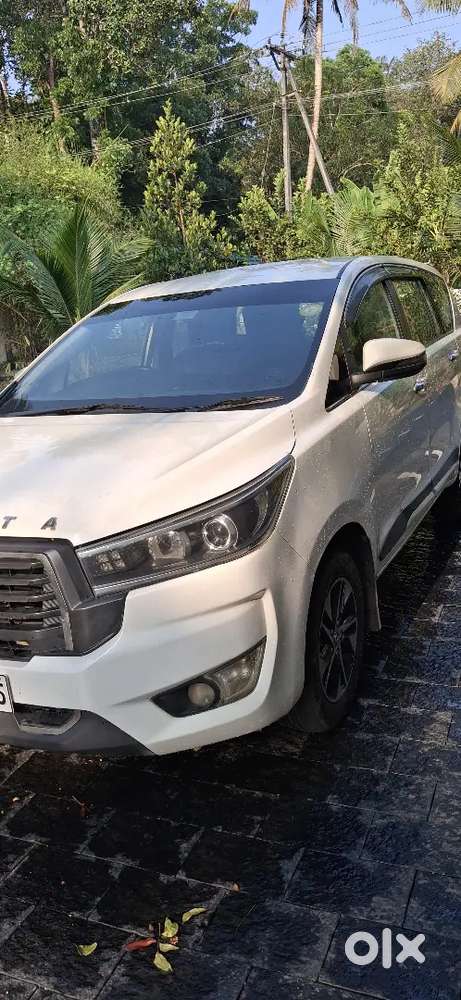 Toyota Innova Crysta 2017
