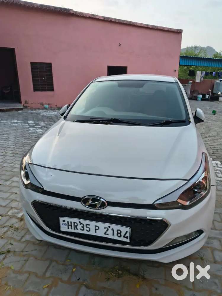 Hyundai I20 2018 Diesel Well Maintained Top Model Push Button Start