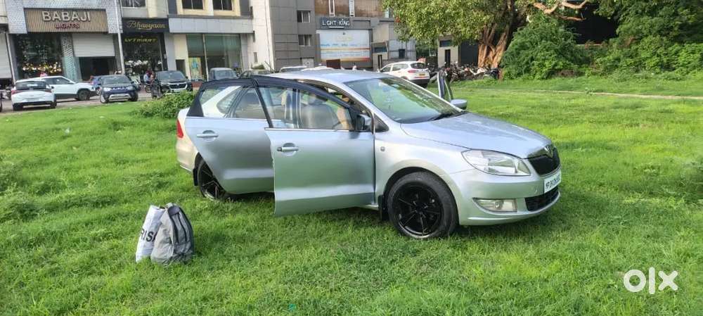 Skoda Rapid Tsi Active 2013