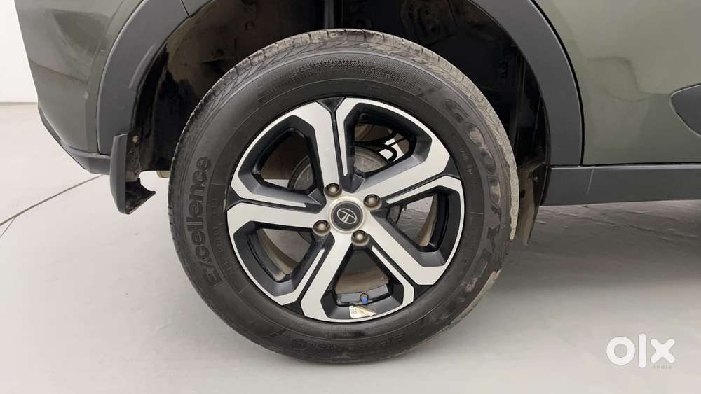 Tata Nexon 1.2 Revotron Xz Plus (s), 2023, Petrol