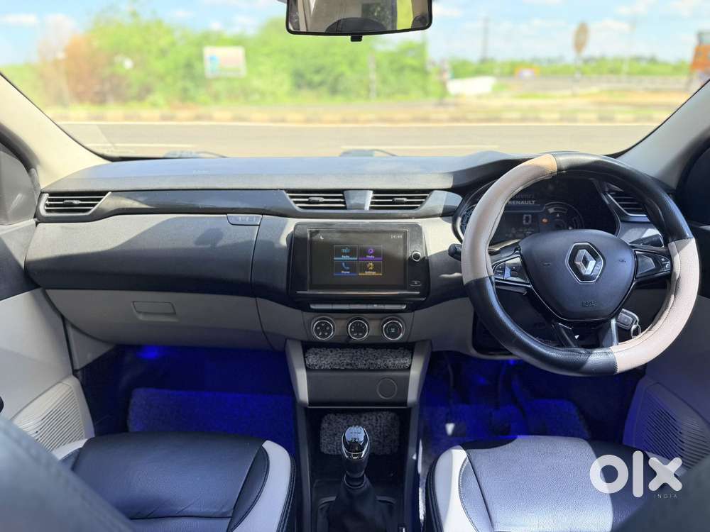 Renault Triber Rxt, 2022, Petrol
