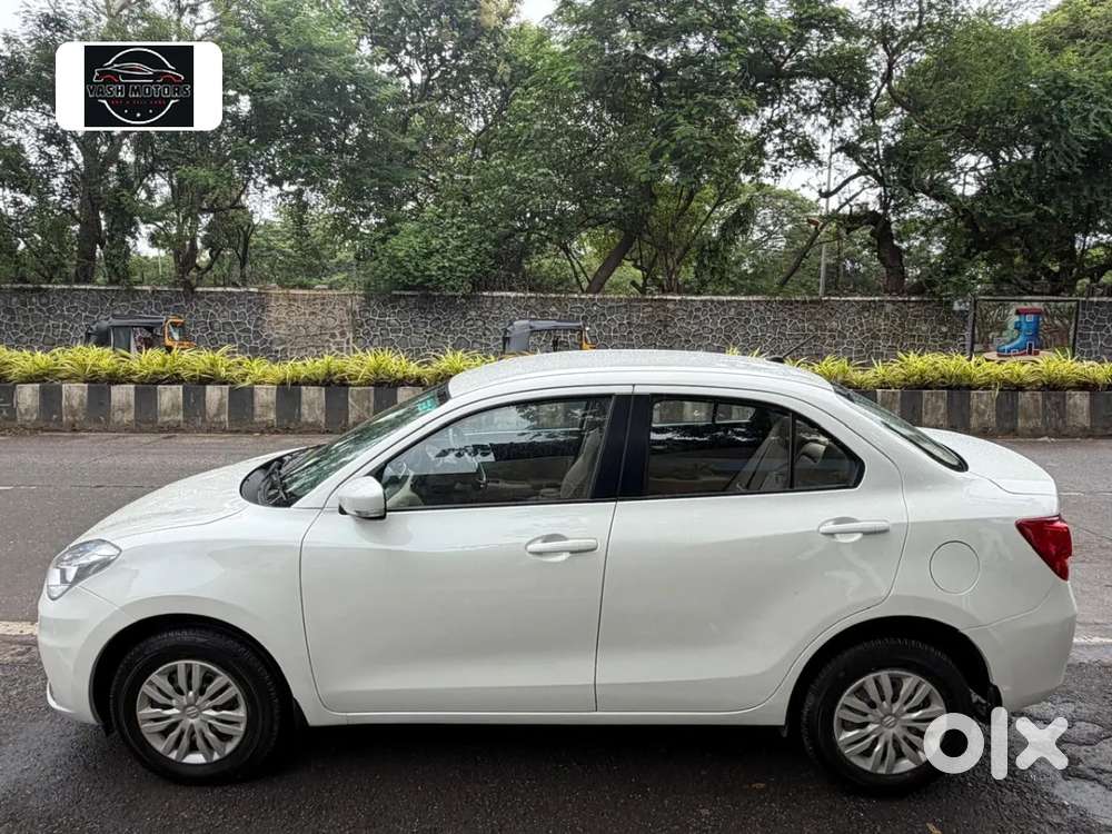 Maruti Suzuki Dzire Vxi Ags, 2023, Petrol
