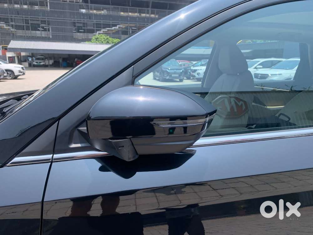 Mg Hector Plus Savvy Pro 1.5 Turbo Petrol Cvt 6 Str Dual Tone, 2023,..