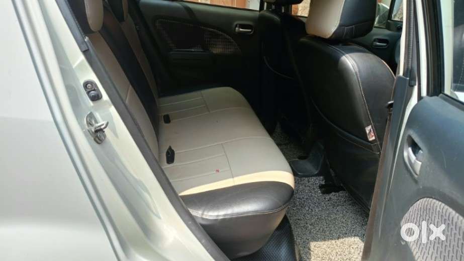 Maruti Suzuki Ritz Vxi, 2013, Petrol