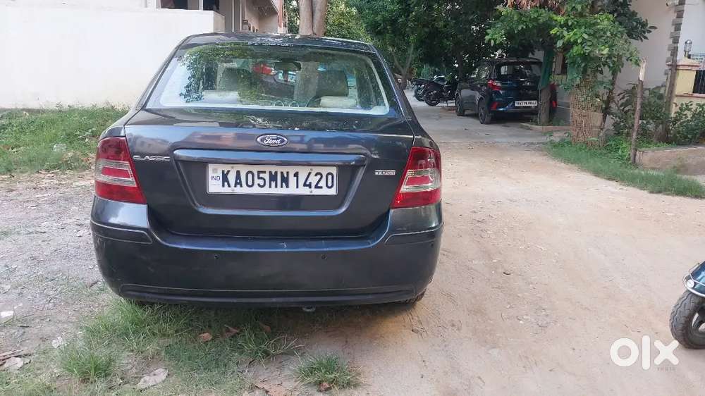 Ford Classic Titanium 2013 Model
