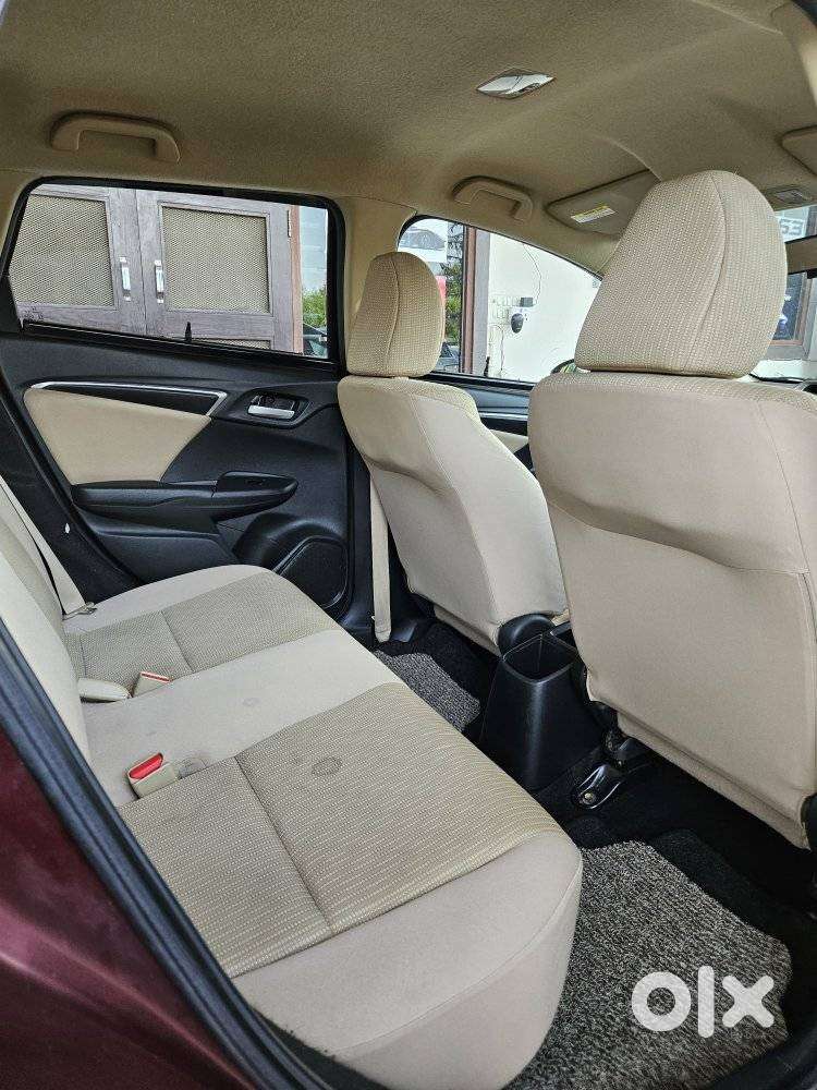 Honda Jazz V Automatic, 2015, Petrol