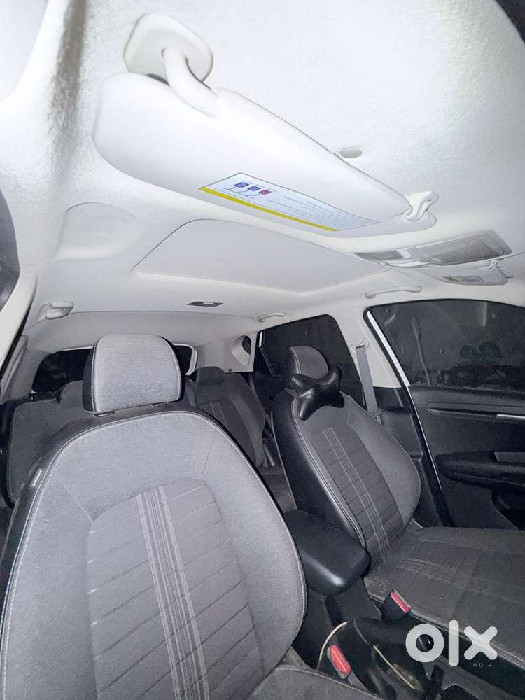 Kia Sonet With Sunroof 2024