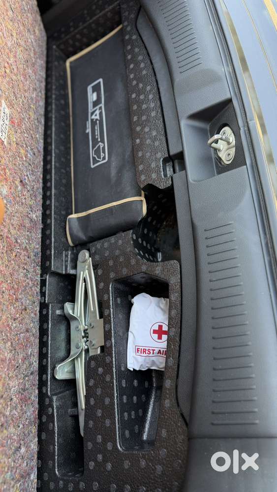 Toyota Urban Cruiser Hyryder 1.5 V Hybrid, 2022, Petrol