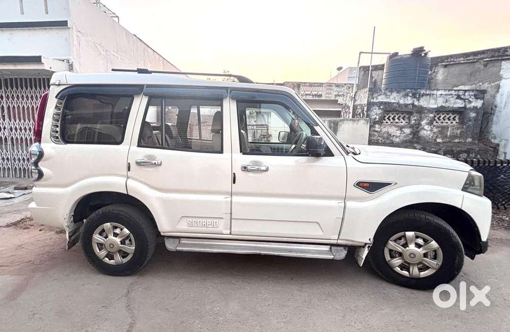 Mahindra Scorpio 2015 Diesel Well Maintained