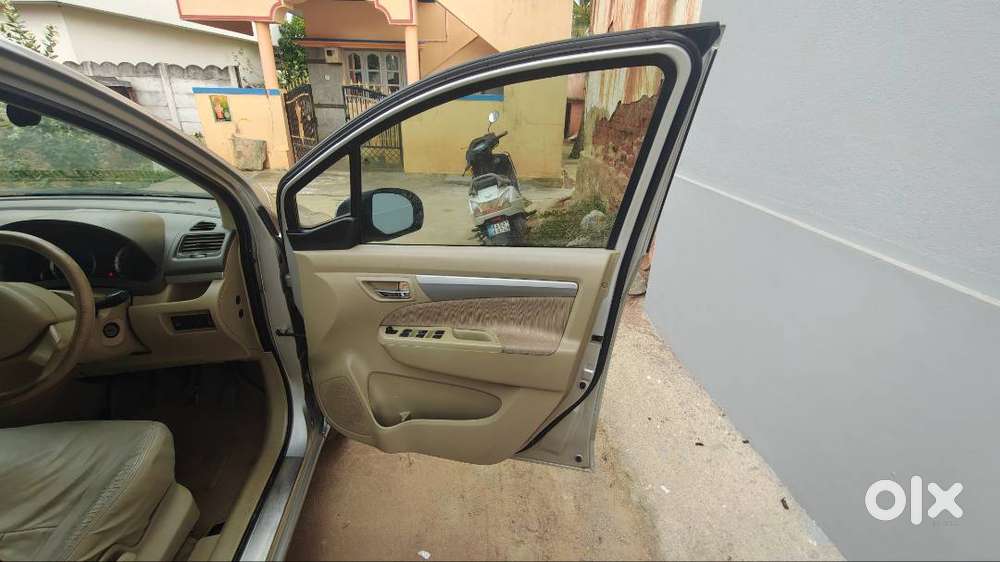 Maruti Suzuki Ertiga 2012 Model Vxi Optional