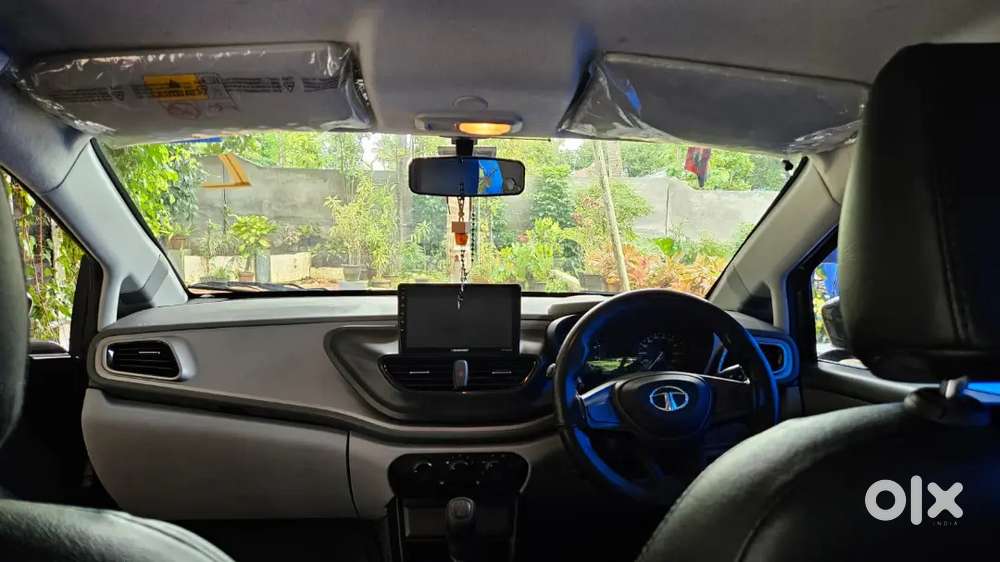 Tata Altroz 1.2 Xe Petrol Manual 2021