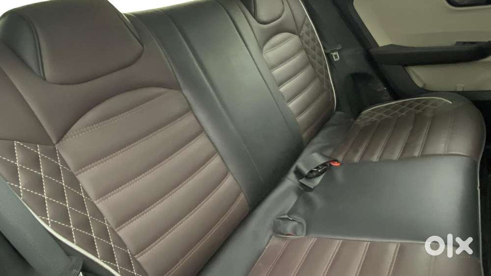 Tata Altroz 1.2 Xm Plus, 2022, Petrol
