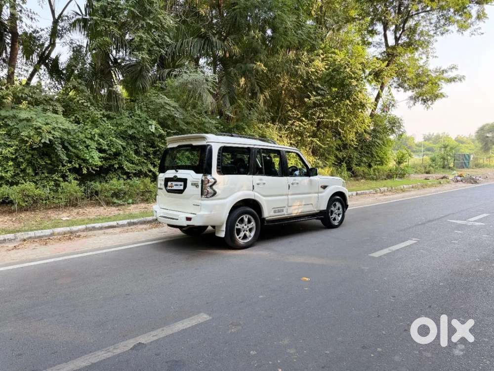 Mahindra Scorpio S10, 2017, Diesel