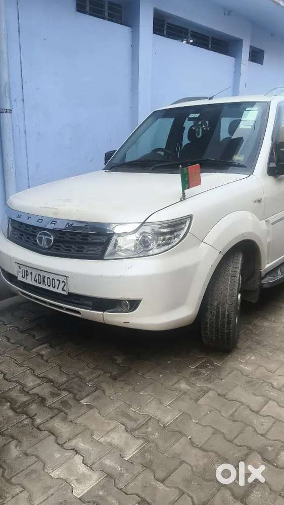 Tata Safari Storme 2017