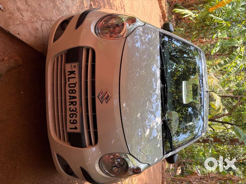 Maruthi Astar (family Car)