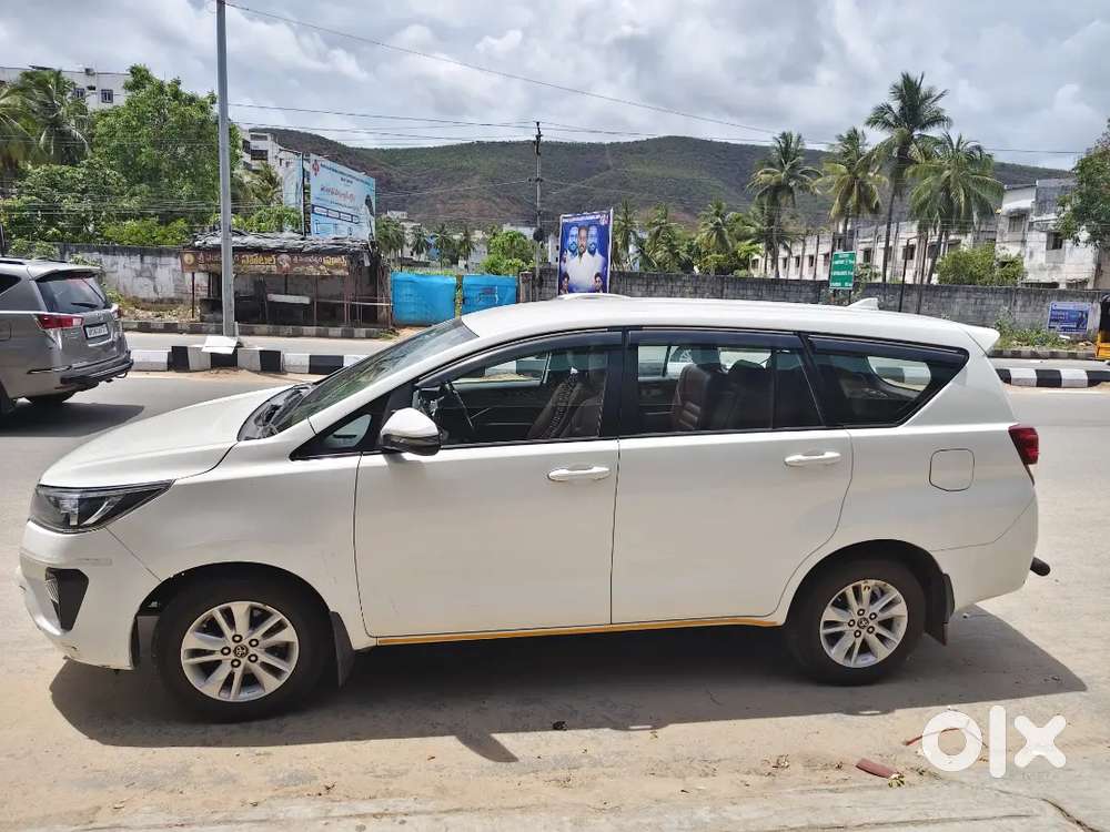 Toyota Innova Crysta 2019 Diesel 240000 Km Driven