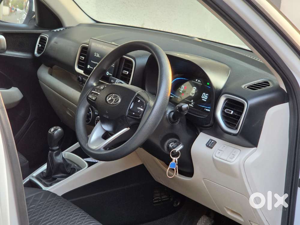 Hyundai Venue S 1.2 Petrol, 2025, Cng & Hybrids