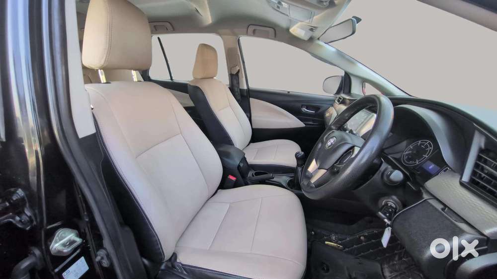Toyota Innova Crysta 2.4 G Mt 8s, 2022, Diesel